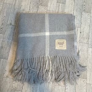 NIDO NOTTE ITALIA Throw Blanket Gray Plaid Fringe